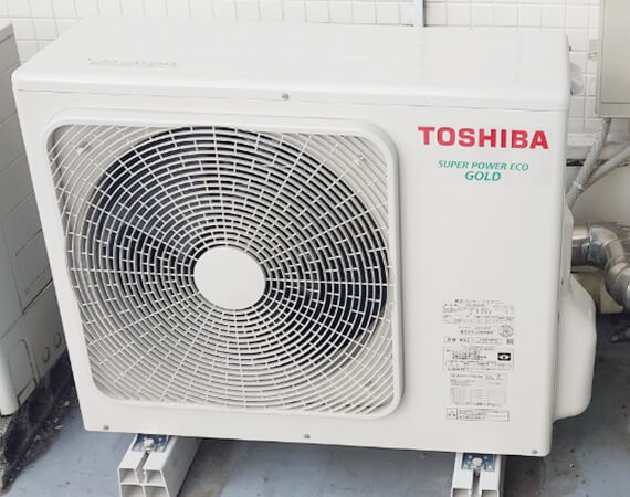 奈良県 大和郡山市 日本キヤリア 天カセ4方向 業務用エアコン 室外機 工事写真