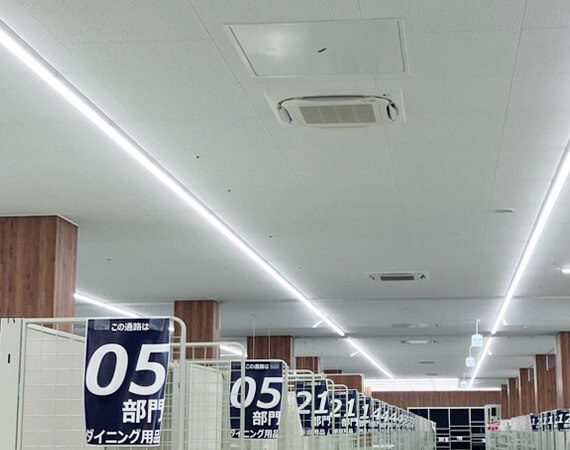 大阪府 大規模店舗 ダイキン ビル用マルチエアコン 天カセ4方向 工事完了写真