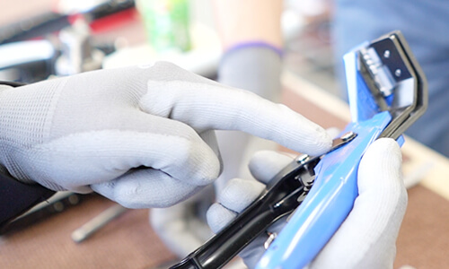 埼玉校では、未経験からでもエアコン取り付けを学べる