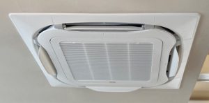 京都市の業務用エアコン取り付け工事 天井カセット